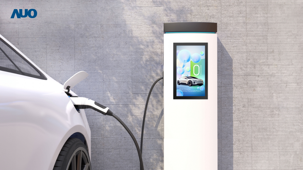 友達〝EVSE車用充電樁解決方案〞專為電動汽車充電樁設計，具有高亮度、克服戶外艱難環境的耐溫、耐紫外線等特性，並搭載散熱性及擴充性強的高效能工業電腦，可實現人機互動訴求，如資訊顯示、支付等應用