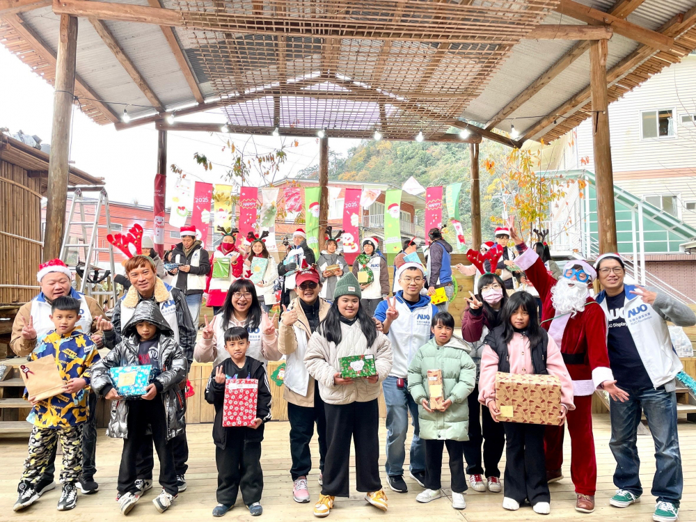 友達永續基金會號召「圓夢計畫」行動連續23年，由同仁凝聚內部愛心與資源送往偏鄉，累積為逾萬名兒童圓夢，實踐友達共創共好的永續精神。